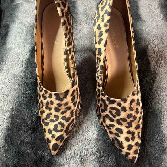 Leopard Stiletto Heels - Picture 4 of 4